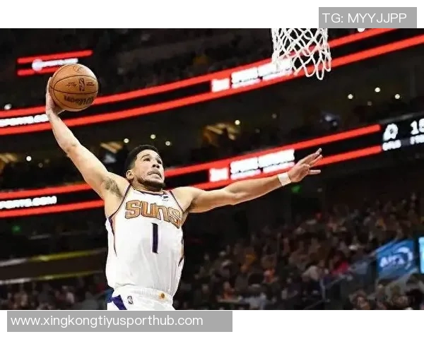 布克半场状态低迷仅得6分依赖队友发挥助力球队表现 布克半场状态低迷仅得6分依赖队友发挥助力球队表现