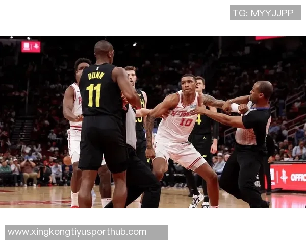 开拓者赛季首胜展现快速强硬流畅的进攻风格全解析